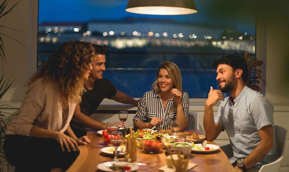 sehirde-guvenli-sosyallesme-sinirlar-kirmizi-bayraklar-sagduyu