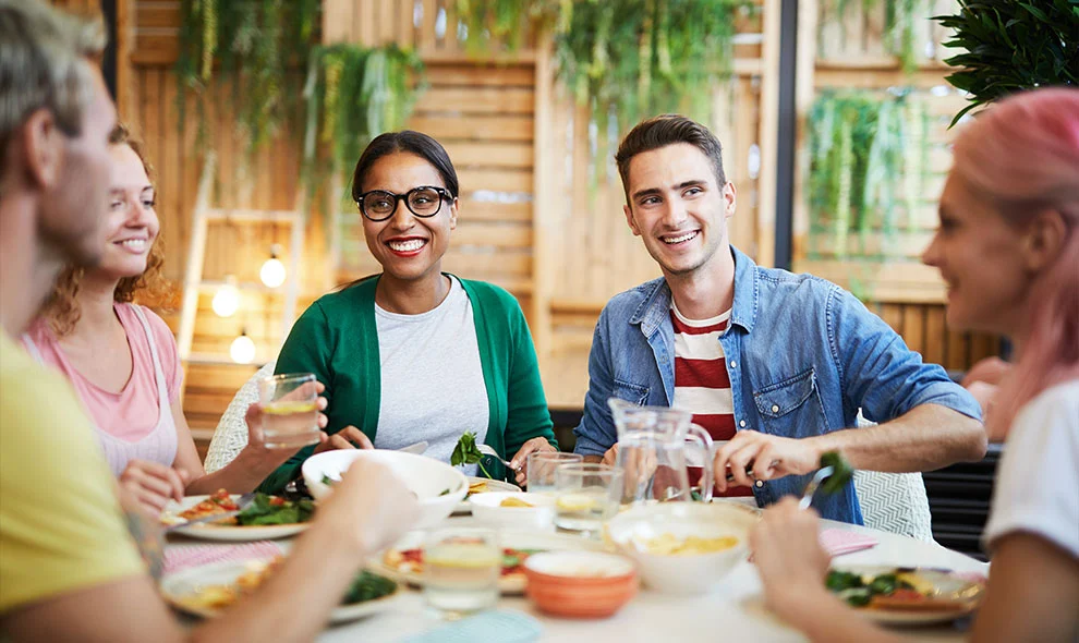 dinner-with-stranger